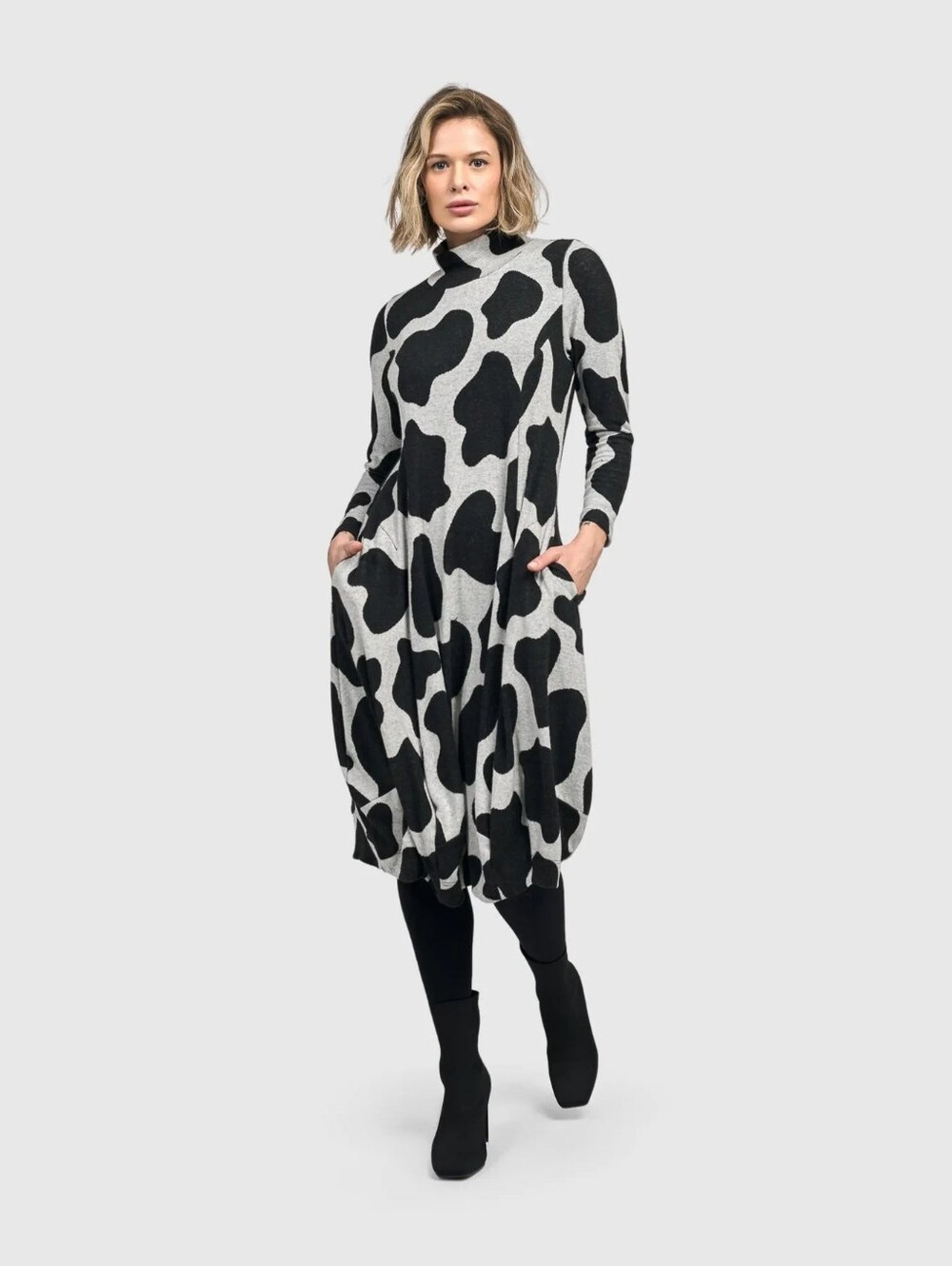 ALEMBIKA Urban Drea Turtleneck Dress Cow Print Soft Clouds Size 3 (10/12)